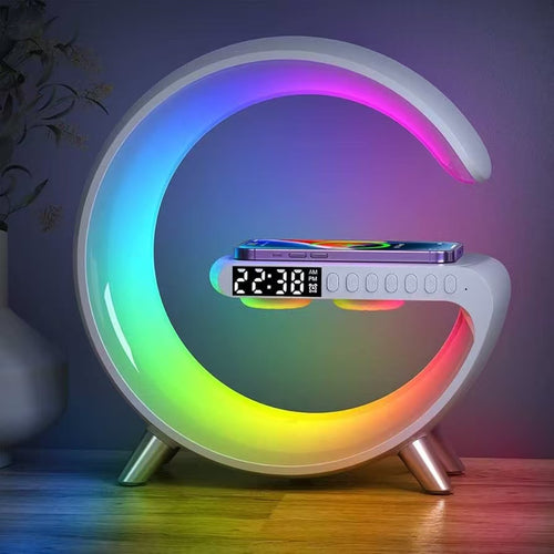 Altavoz Bluetooth 3 en 1 con Cargador Inalámbrico y Lámpara LED RGB – Todo en tu Mesita